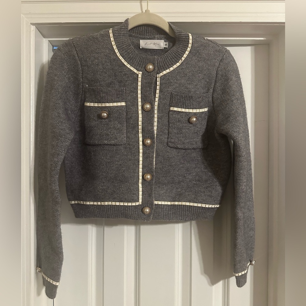 Knit Cropped Cardigan with Pearl Buttons - Gray